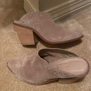 Chinese Laundry 8.5 Boots Mules